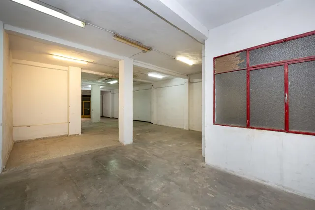 ¡Oportunidad Única en Angel Barrios! Local de 147m2 por solo 190.000€ — 16