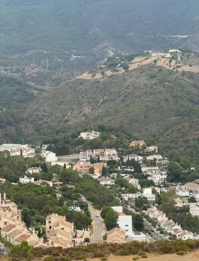 Chalet 8 habitaciones 1100m² en venta - Costa del Sol — 8