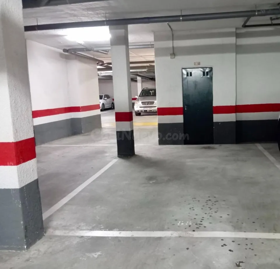 Alquiler de trastero con garaje en Benalmádena, cerca del hospital Xanit