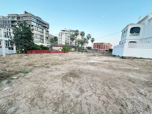 SOLAR URBANO EN VENTA EN CALPE A SOLO 80 METROS DE LA PLAYA DEL ARENAL !! — 29