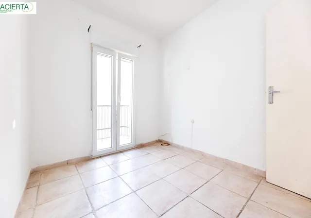 ☀️ Luz, balcón y ubicación: una oportunidad única en Acera de San Ildefonso — 22