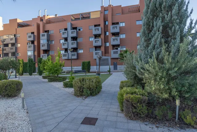 Moderno Apartamento Nuevo en el Campus de la Salud - Granada — 40
