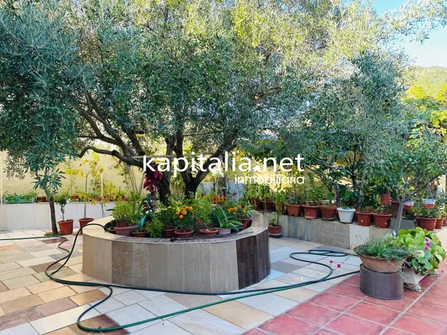 Amplia casa a la venta en Font de la Figuera (Valencia) — 14