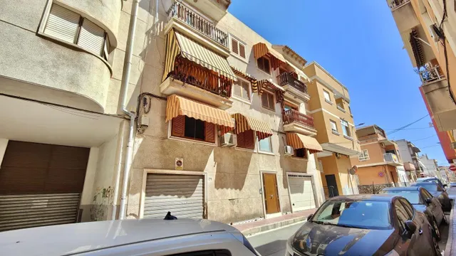 2 dormitorios cerca del mar — 12