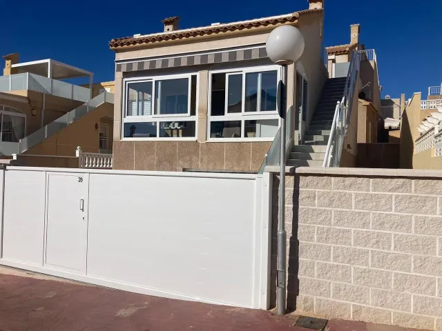 Villa Independiente Totalmente Reformada con Piscina Privada - foto 2