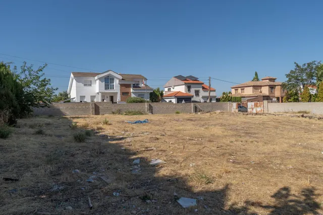 Magnífico solar de 1.002 m2 destinado a chalets individuales en la Urbanización Molino Ato de Otura — 30