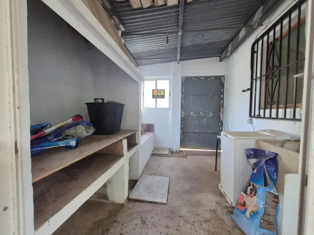 CASA EN EL CAMPO CERCA DEL PUEBLO — 46