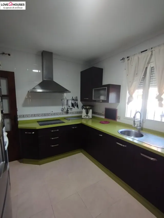 OPORTUNIDAD CHALET CON PISCINA – ZONA PAGO DEL HUMO — 20