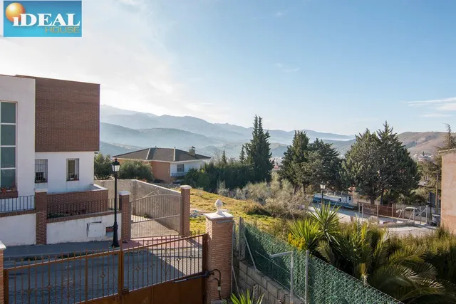 A6515D7. Huétor Santillan. www.idealhouse.es — 41