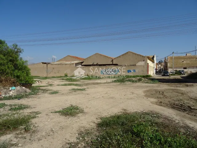 VENTA DE PARCELA URBANIZABLE EN ASPE - ALICANTE EN ZONA CENT - foto 2