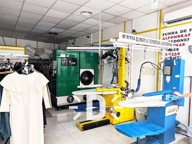 Traspaso de Tintorería Industrial en Torrent | Equipamiento Completo y Bajo Alquiler — 6