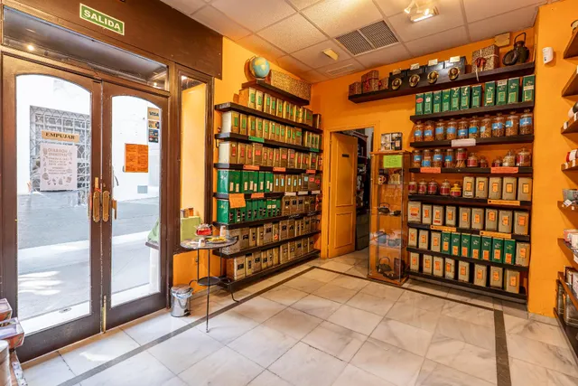 SE TRASPASA TIENDA ESPECIALIZADA EN TÉ, CAFÉ Y CHOCOLATE — 13