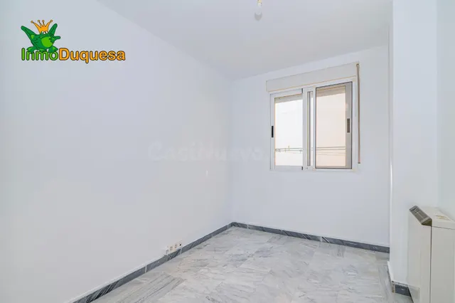 Piso de 3 Dorm. con PLAZA DE APARCAMIENTO (Sin ascensor) — 12
