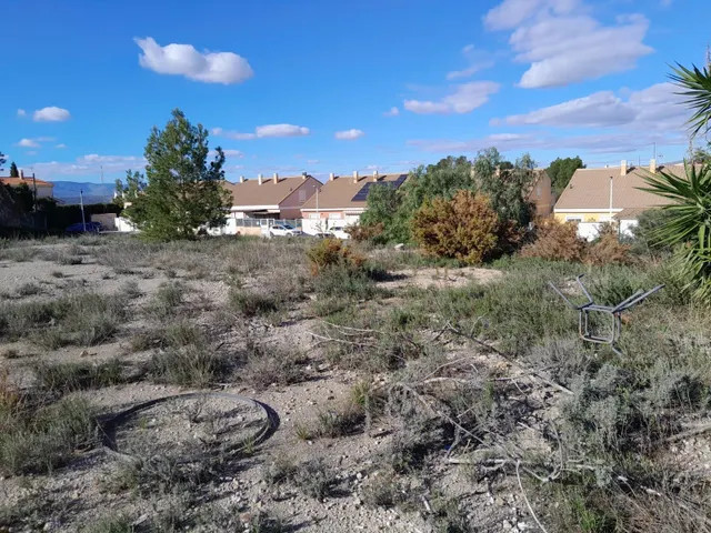 TERRENO URBANO A LA VENTA EN BENAGUACIL — 15