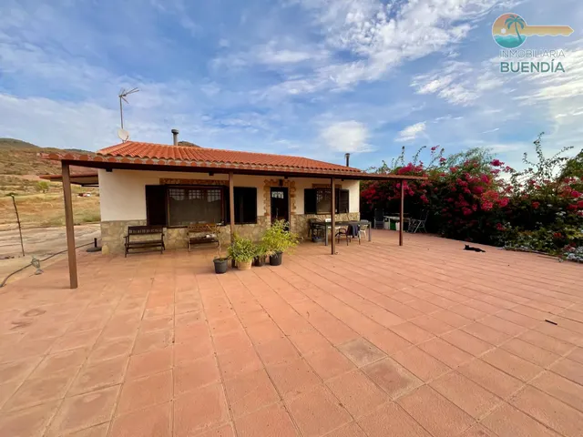 ENCANTADORA CASA CON VIÑEDO ECOLÓGICO, VISTAS PANORÁMICAS Y  - foto 5