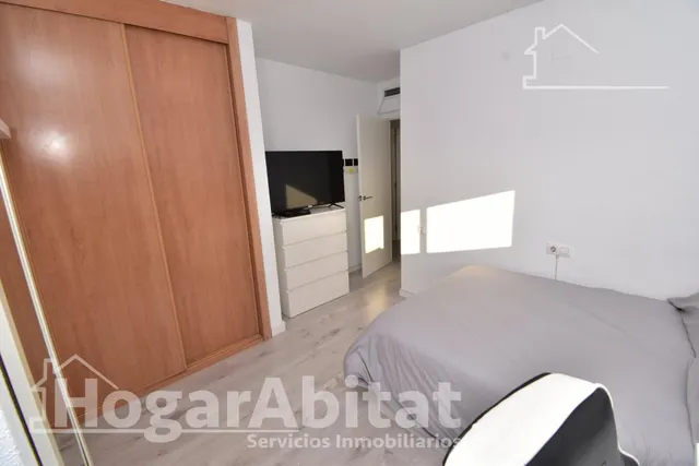 Luz, amplitud y confort familiar en este exclusivo piso esquinero en residencial con piscina, garaje y trastero — 29