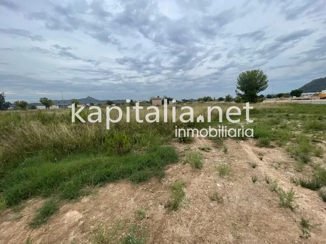 Parcela industrial a la venta en Xativa. — 3