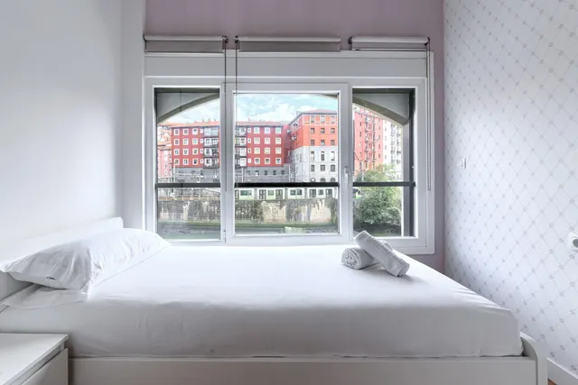 Se vende Espectacular piso con licencia turística a 7 min del Casco Viejo — 26