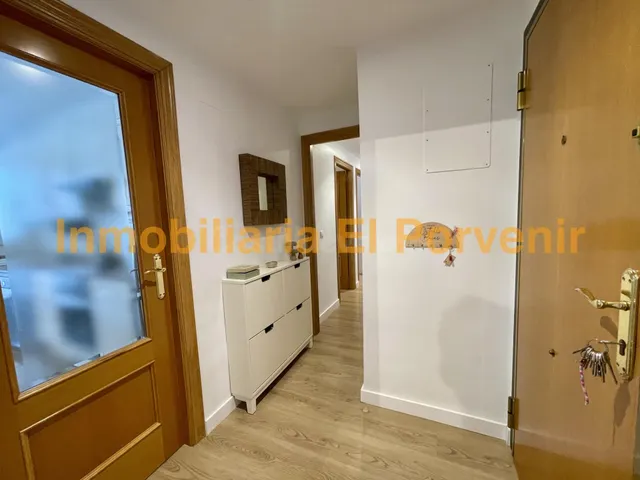 Piso 3 habitaciones 95m² en venta - Parc central - foto 2