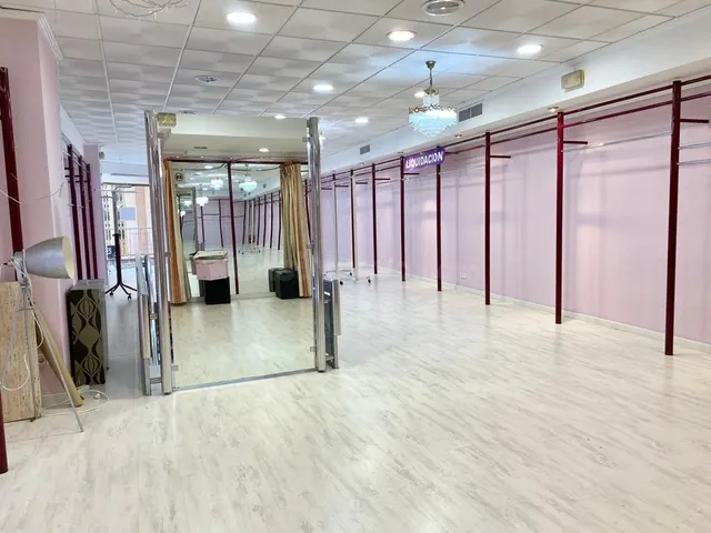 Alquiler de LOCAL COMERCIAL en la calle Salvador ELCHE - foto 5
