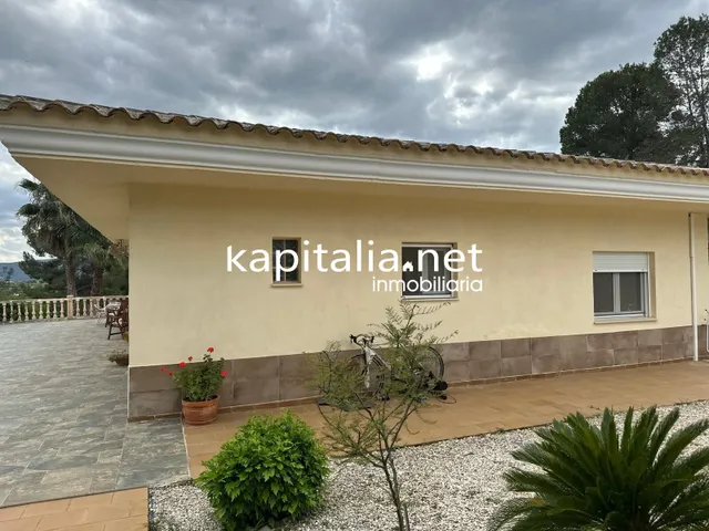 Chalet a la venta en L´Olleria (Valencia) — 44