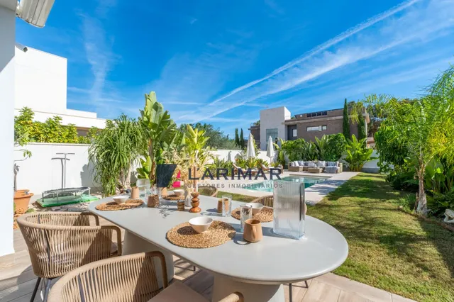 ✨ exclusiva propiedad en esquina con 393 m2 de parcela, piscina privada y energía solar en zona nou nazareth San Juan de Alicante — 5