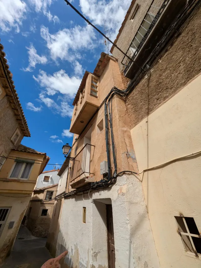 CASA DE 316m2 construidos en el bonito pueblo de Moros, proximo a Calatayud — 44