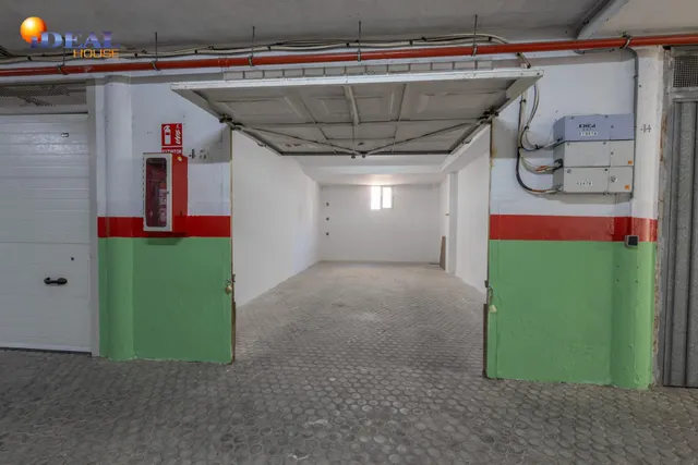 ¡exclusivo apartamento en primera linea de playa con reforma integral de alta gama! — 37