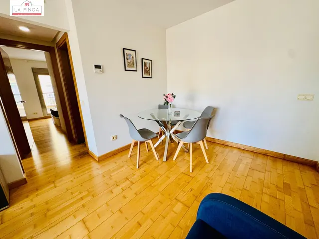 VIVIENDA 2 DORMITORIOS GARAJE Y TRASTERO CERCA DEL CENTRO — 7