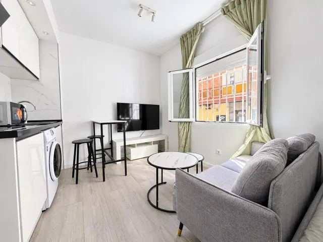 EXCLUSIVA VIVIENDA CON REFORMA INTEGRAL EN AV DE OPORTO — 14
