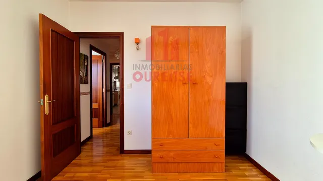Vivienda amueblada en o ventiún, próxima a plaza de la marina — 41