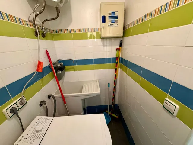 Piso de 3 dormitorios en Altamira, en pleno centro de Almería — 26