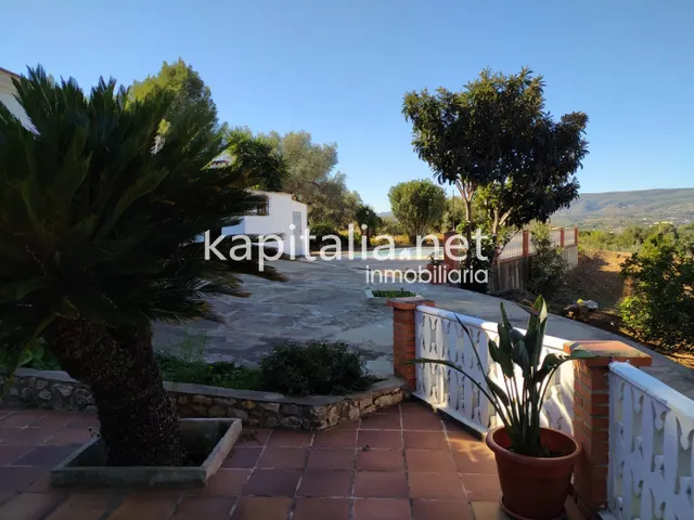 FINCA RÚSTICA A LA VENTA EN UN ENTORNO ÚNICO — 16