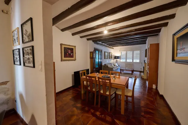 Encantadora finca cantonera al centre de Sentmenat — 32