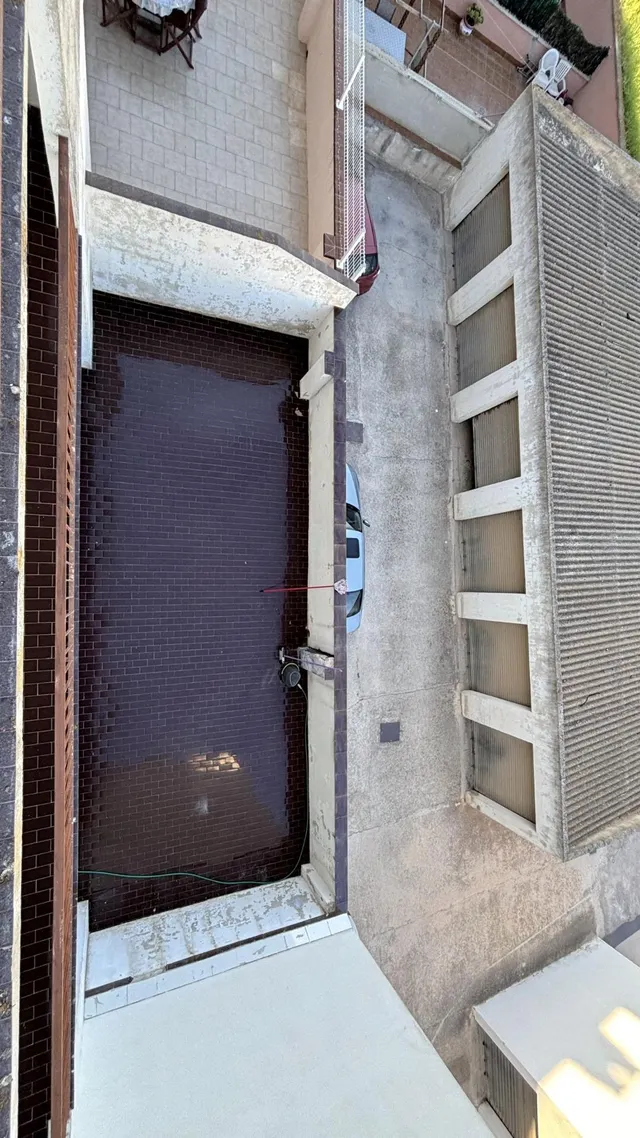 Piso de 4 habitaciones con garaje privado, dos balcones y vistas despejadas en el centro de Deltebre — 38