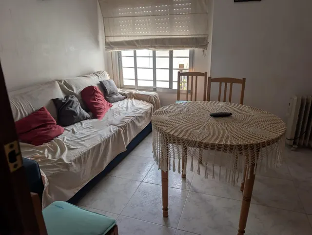 Acogedor Piso en Benicalap, Valencia — 12