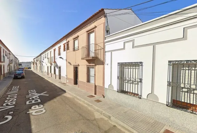 Casa-Chalet en Venta en Puebla De La Calzada Badajoz - foto 2