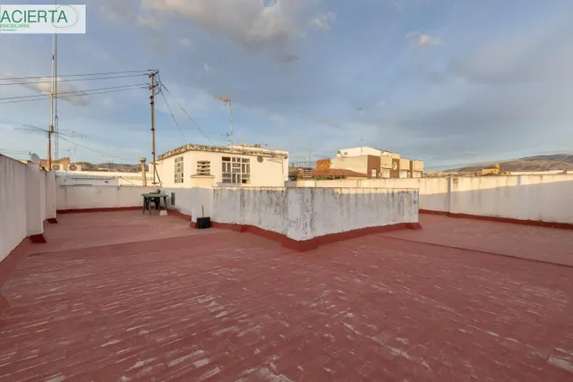 Ático reformado con ascensor, terraza y chimenea, listo para entrar a vivir — 32
