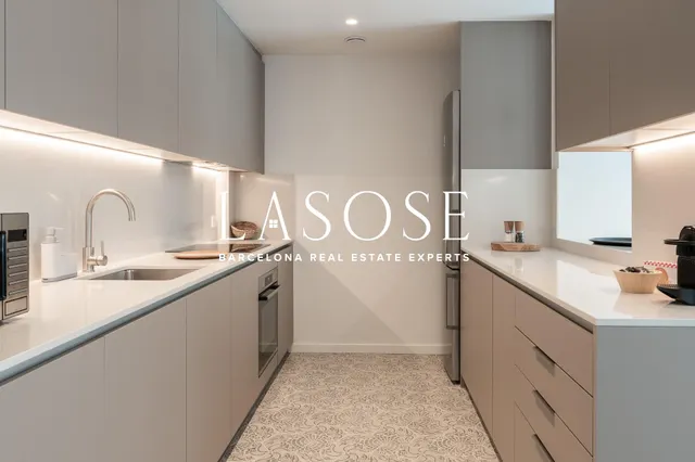 Impresionante dúplex con terraza privada en alquiler en La Salut — 35