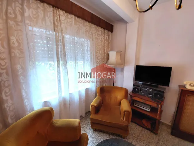 ¡Exclusiva vivienda de gran amplitud en el Paseo de San Roqu - foto 4
