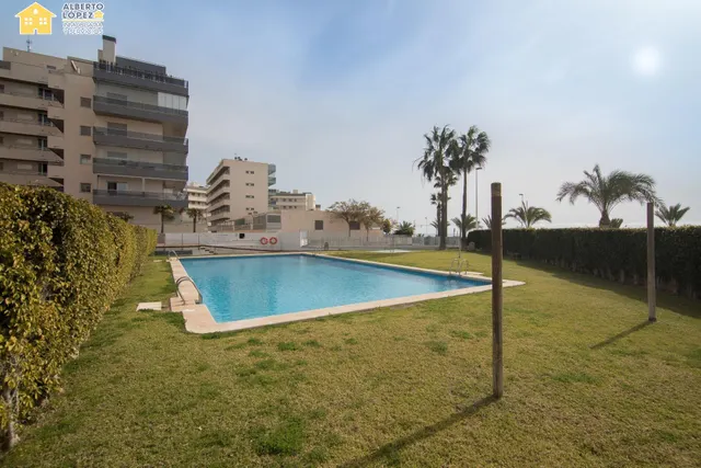 Vivienda en alquiler de larga temporada en Arenales del Sol. — 30