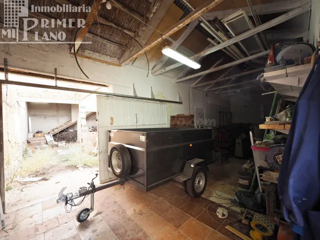 SE VENDE SOLAR 291 m2 y 11 de fachada junto a Avda Juan Carl - foto 4