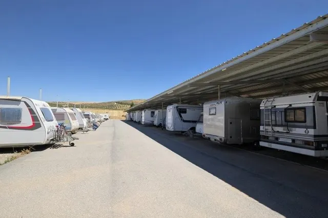 Parking de Caravanas — 11