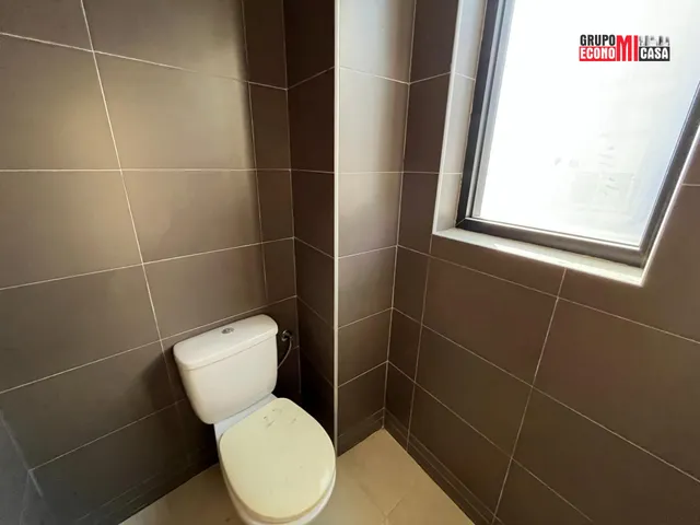 EDIFICIO DE OFICINAS EN VENTA O ALQUILER,  EN MONFORTE DEL CID — 41