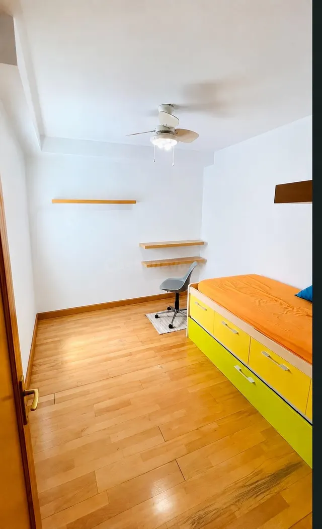 Alquiler de temporada | amplio piso exterior -  cerca de zona triana — 10
