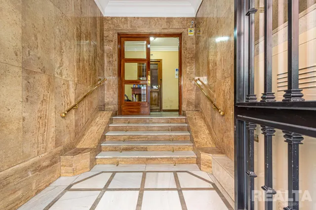 EXCLUSIVO PISO EXTERIOR EN BARRIO SALAMANCA — 22