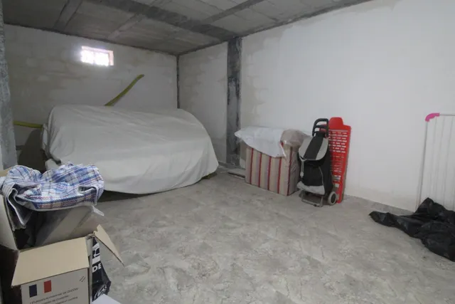 Estudio en residencial con piscina — 32