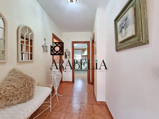 MAGNÍFICO CHALET EN LA ZONA DE VILLARRUBIA NO HIPOTECABLE - foto 2