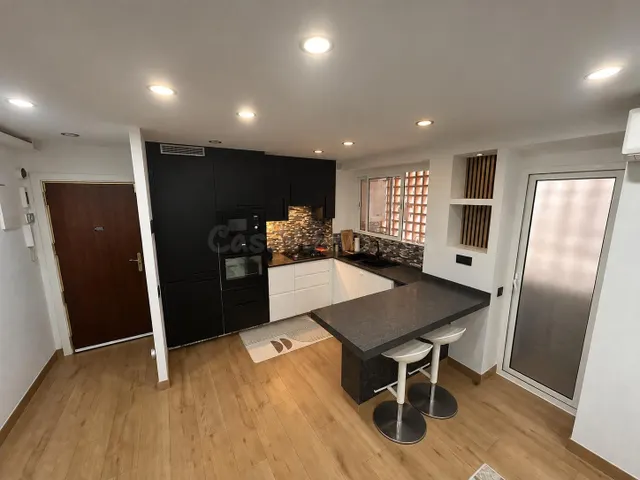 Piso Reformado en la Marina del Port - ¡Tu Nuevo Hogar te Espera! — 5