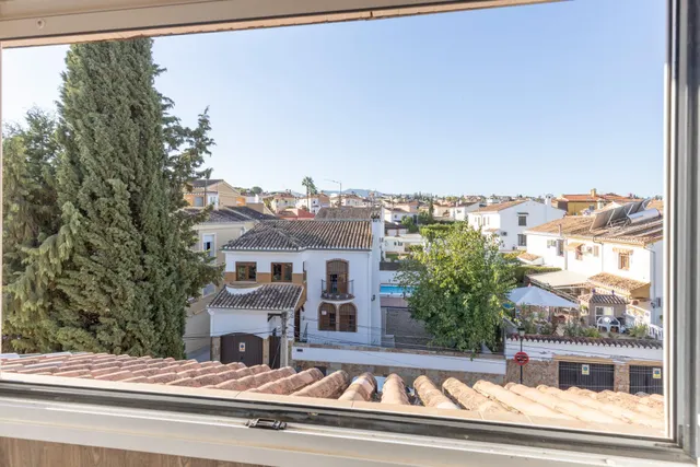 Casa adosada con terraza, vistas a Granada y Sierra Nevada, garaje y sótano — 30